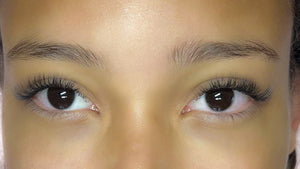 Before Close Up van bruine gen voor wimperextensions C krul