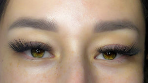 After Close Up van bruine ogen voor volume wimperextensions L krul