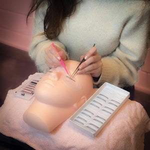 Oefenset wimperextensions - Oefenhoofd + Lash Strips